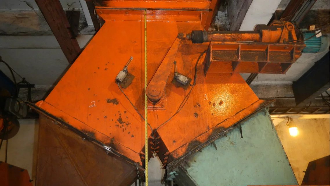 �Һ����ͨ������